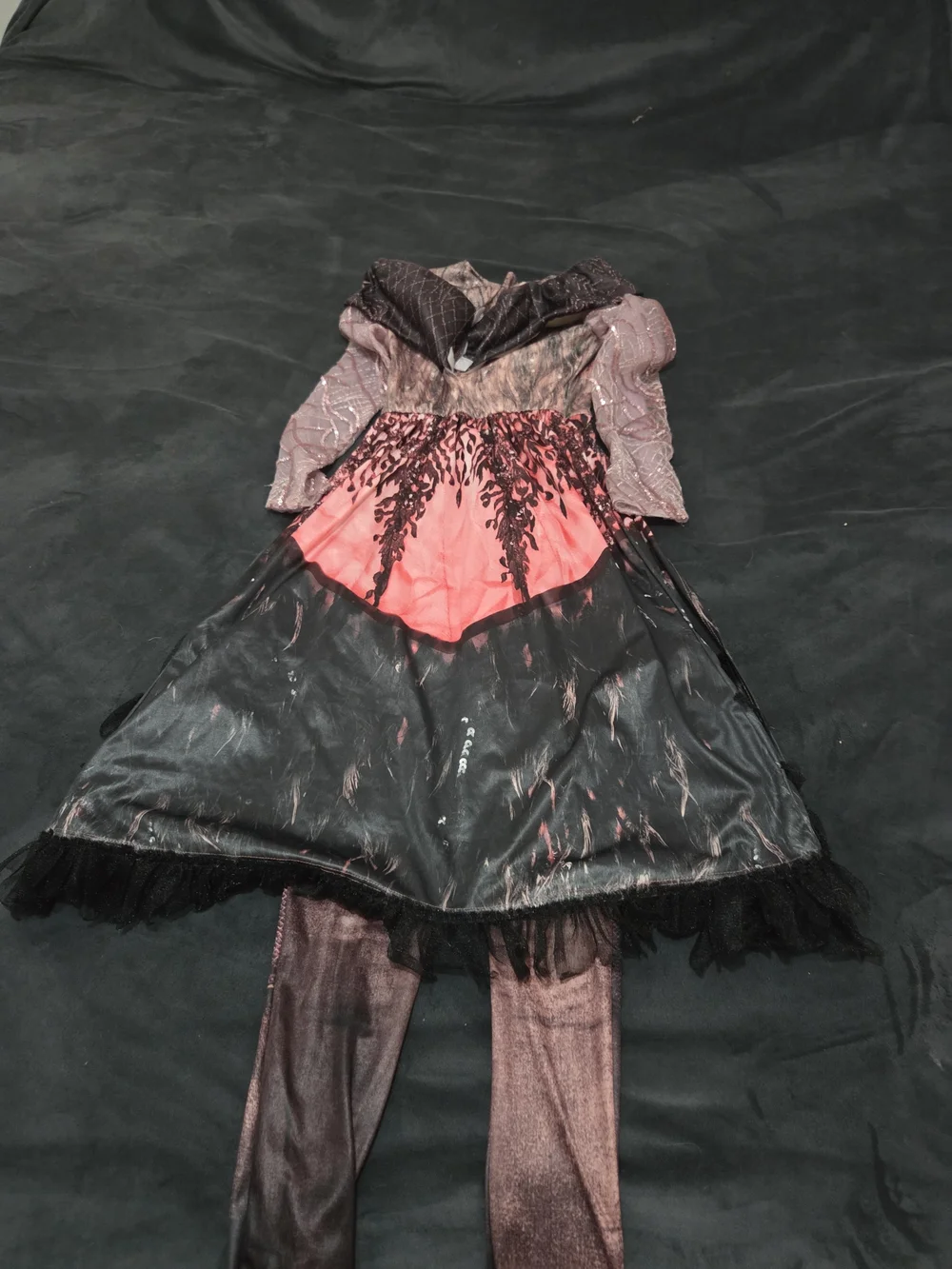 Disney Descendants 3 Audrey Costum - Picture 2 of 3